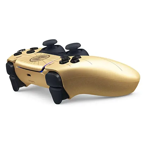 DualSense-Controller-007-LE-Hero-2-angled-triggers.webp