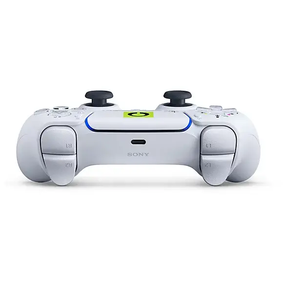 DualSense-Marathon-Controller-Hero-3-triggers.webp