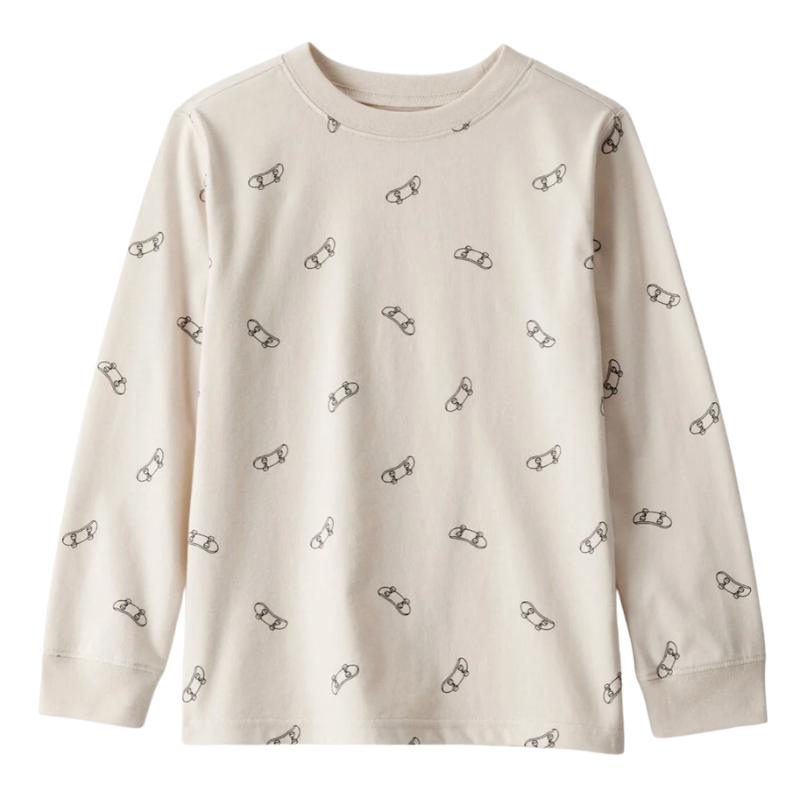 Camiseta manga larga estampado patinetas para niño 🛹💙